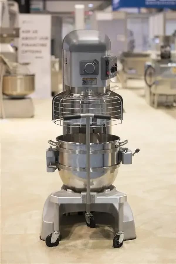 Hobart HL662-1 200-240/50/60/3/1 Mixer; w/o attachments; US/EXP configurationLegacy Planetary Pizza Mixer - Unit Only — view 7