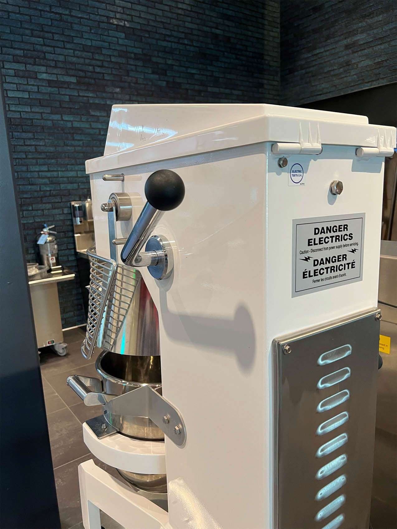 Doyon BTF010 Planetary Mixer — view 5